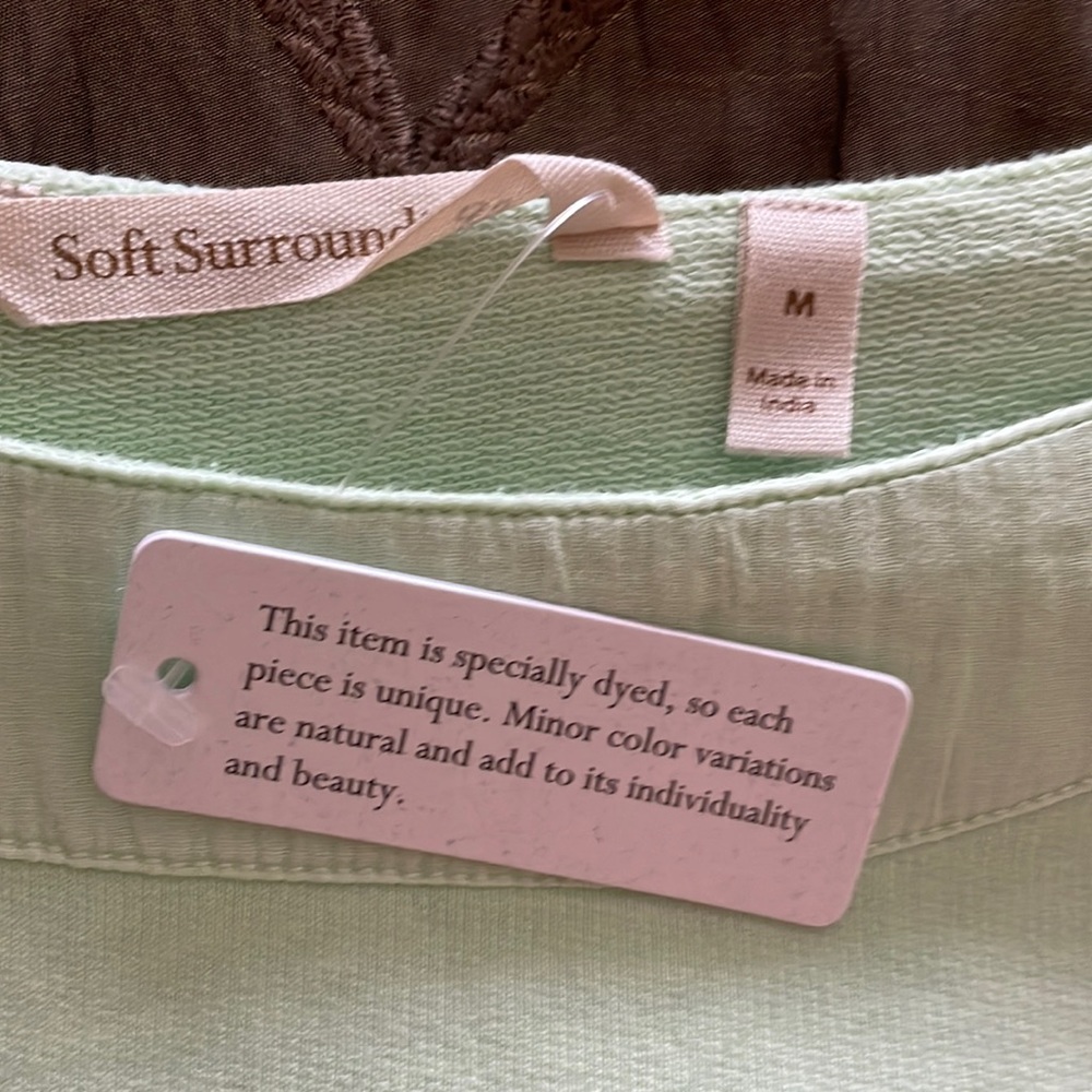 Green new soft surroundings top